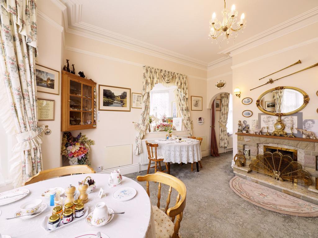 Braemar Guest House Бъкстън Екстериор снимка